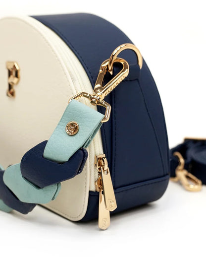 Roberta Marfil x azul