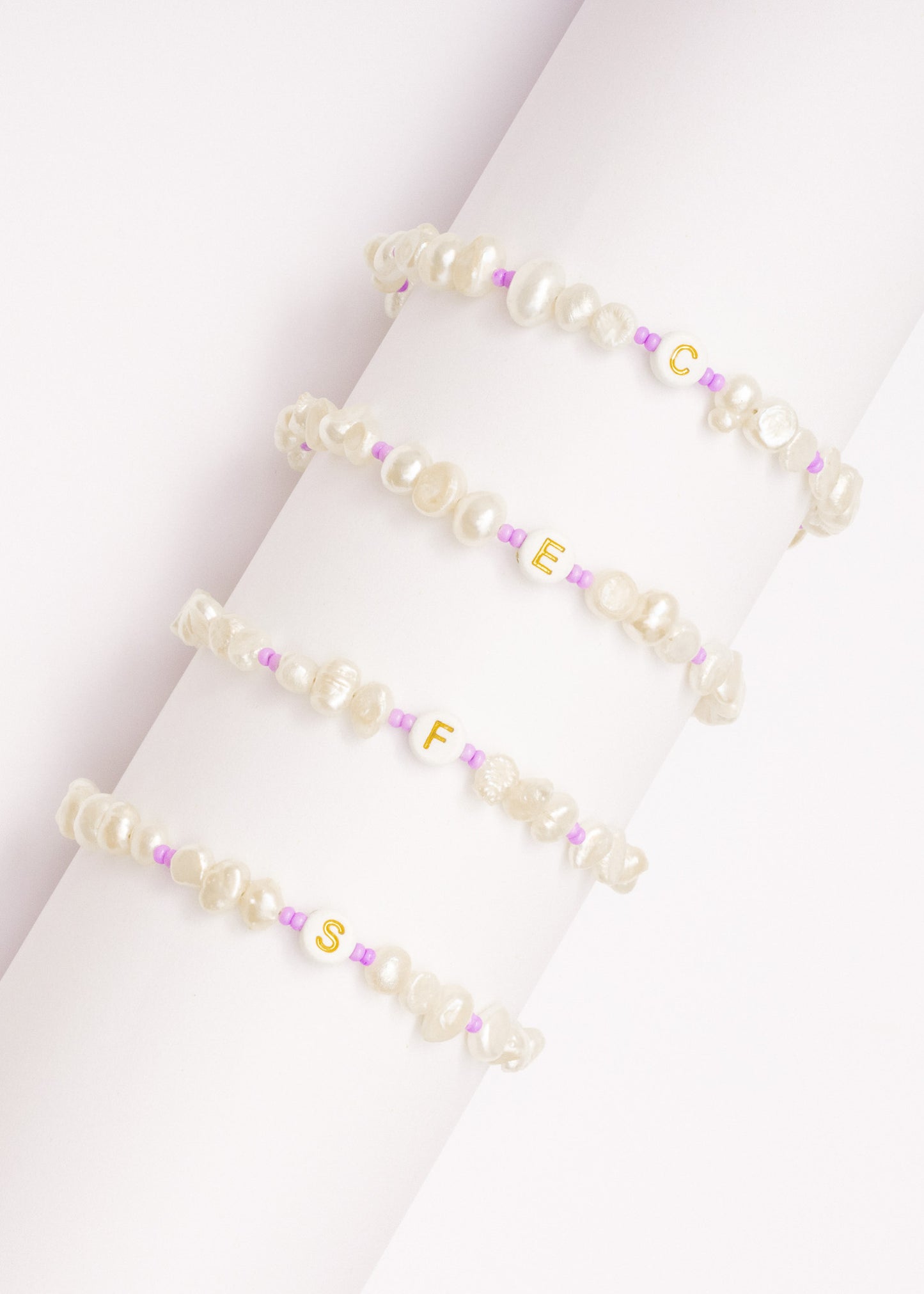 Pulsera letras Lila