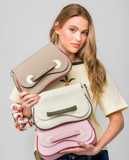 Alaia beige