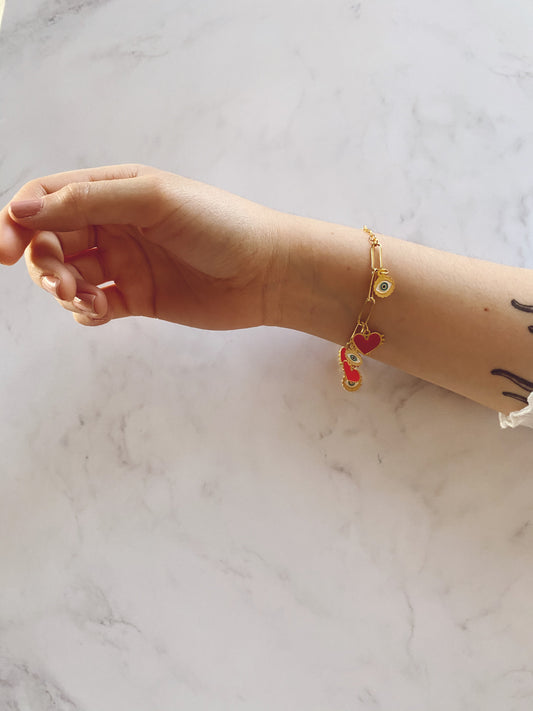 Pulsera corazón y ojo