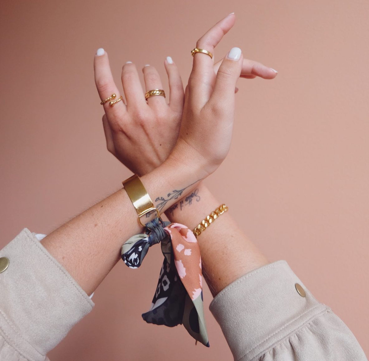 Brazalete con cinta
