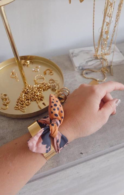 Brazalete con cinta