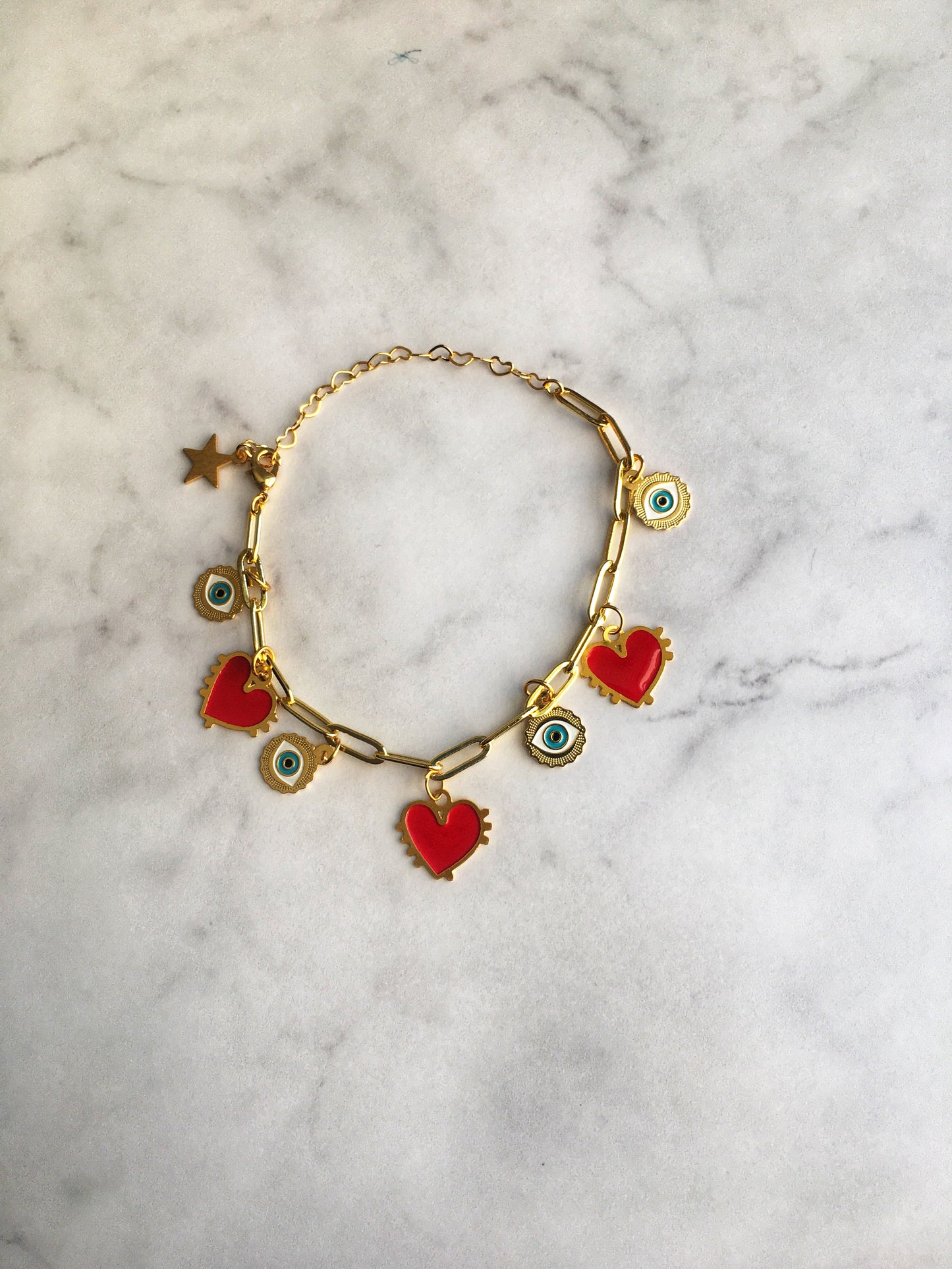 Pulsera corazón y ojo
